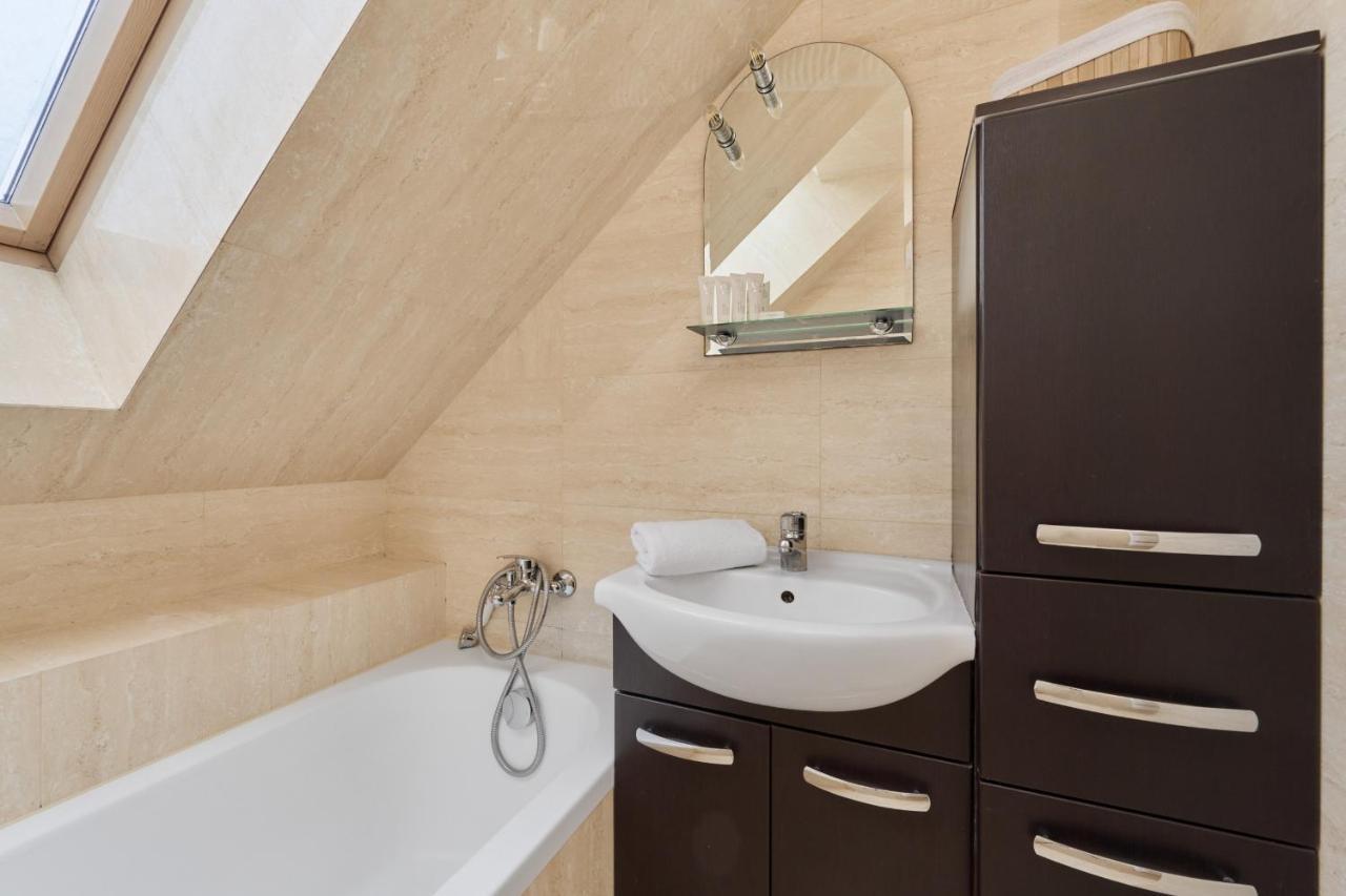 Apartment Semaforowa Modern By Renters *